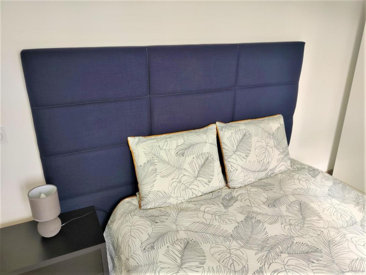 Appartement T2 "Mesange" Hyper Centre D'Ernee ภายนอก รูปภาพ